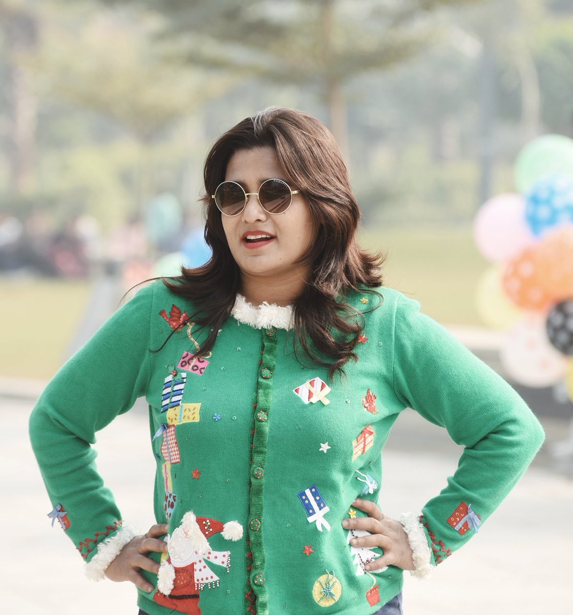 azizkavish's tweet image. And we&apos;re in the month of Christmas.

Happy december 🌲