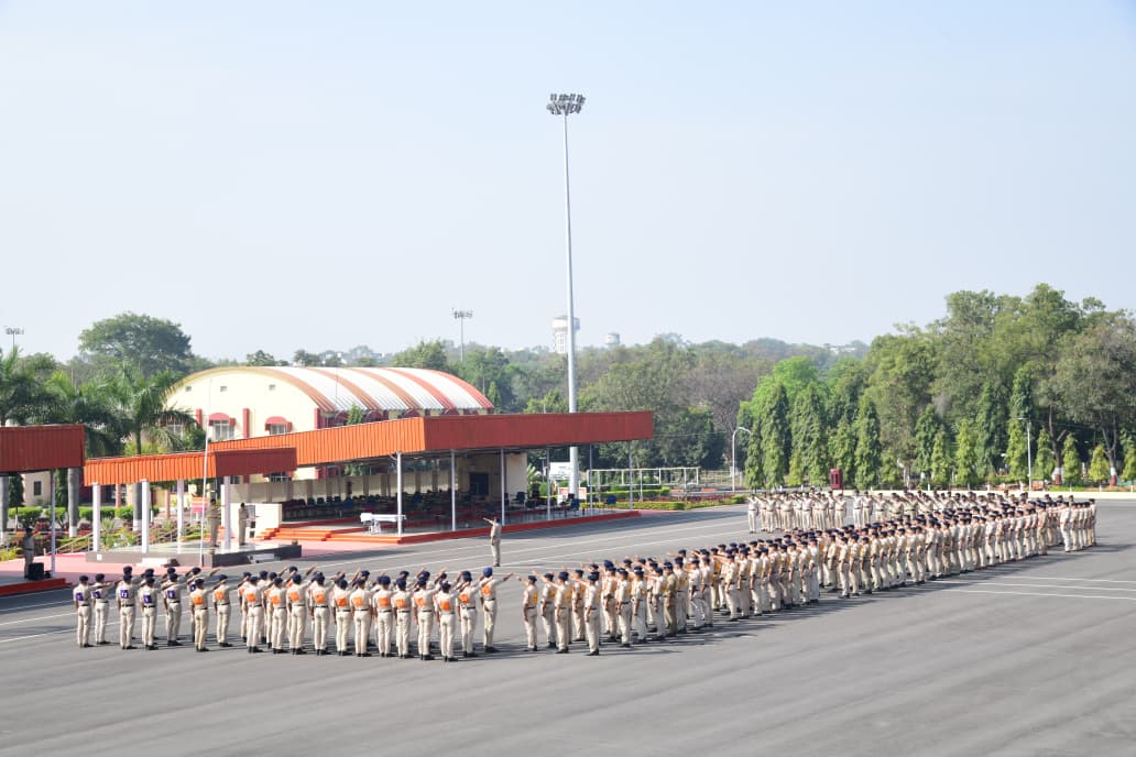 CISFTraining's tweet image. Mass Swachhata Pledge at CISF NISA!

As part of the Observance of Swachhta Pakhwada–2025, CISF NISA organized a Mass Swachhata Pledge, reaffirming commitment toward cleanliness, hygiene, and a cleaner environment.

#CISF #NISA #SwachhtaPakhwada2025 #SwachhataPledge @CISFHQrs 🇮🇳