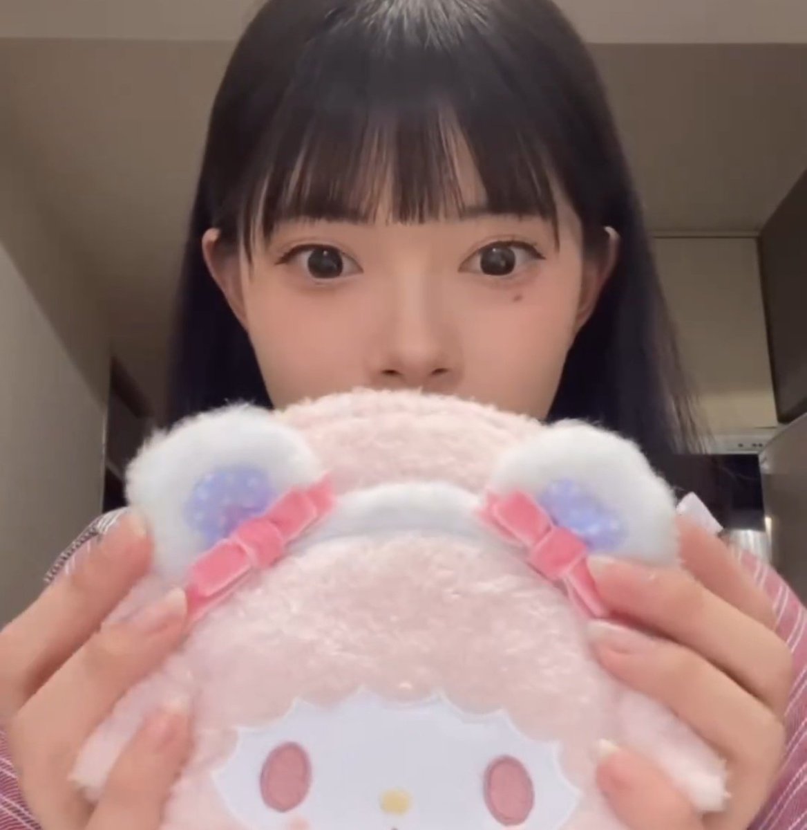 Hai <a href="/A_FionyJKT48/">Fiony Alveria Tantri</a>😍
Aku jg baru pulang dari kampus

Iya udah Desember lgi aja cepet bgt
Baru tahun kemarin kmu party blindbox 
Berati kmu tobat beli blindbox 1 tahun😭

Beruntung bgt ya dapet yg dipengen, gemashh Mymelody sangat kamu bgt🩷
Makasih fotonya cntik🥰
#FionyMail