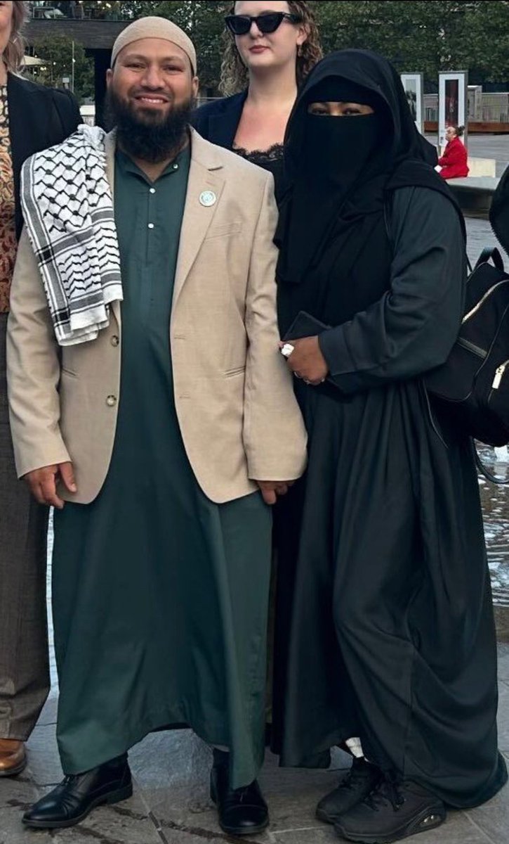 TheHarrisSultan's tweet image. This is the deputy leader of Britain&apos;s largest &apos;progressive&apos; party.