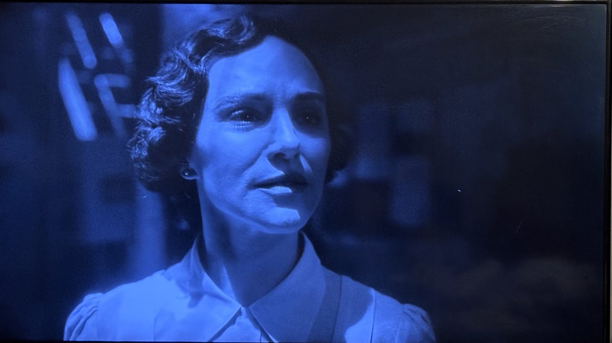 fansofFROM's tweet image. So this psychotic bitch decided maybe if she brings it a tasty snack, IT will give her very DEAD father back to her?? Oh this is just beyond…

#WelcomeToDerry 
#ITWelcomeToDerry