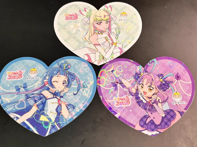控えめに3個セット。アイドルいないや。でもキラキラだ〜