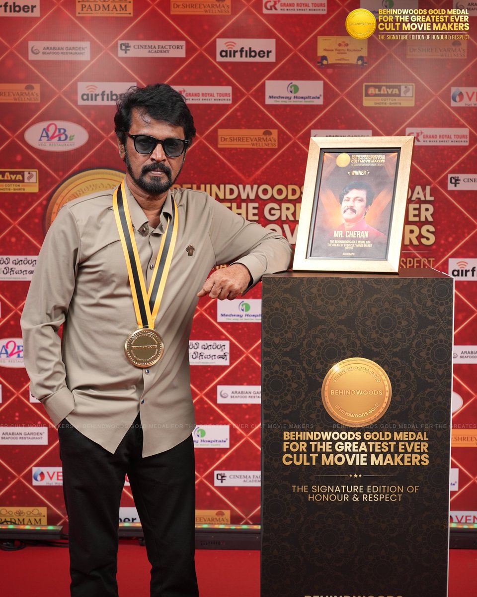 behindwoods's tweet photo. The man who made an entire generation relive their past — Cheran’s Autograph remains one of Tamil cinema’s most emotional journeys! 🌙💫🎬

#Cheran #Autograph #BehindwoodsGoldMedal #CultMovieMakers https://t.co/gd60fHcZS5