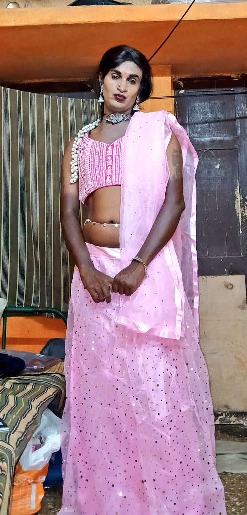 Mogam thaagam 
theerka  va anbe

t.me/queenmiyak

#Miya #CD #sissy #Slave #pottachi