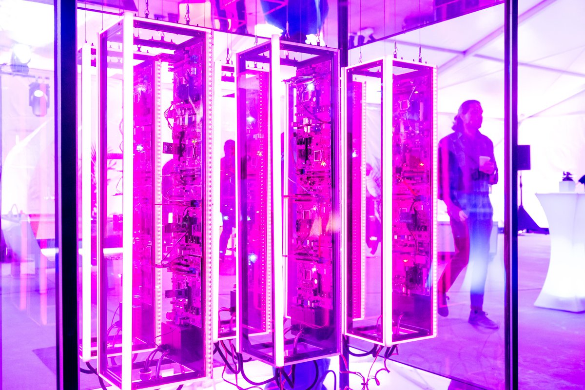 SwamiSivasubram's tweet image. Glad to be back in Las Vegas for #AWSreInvent. I joined the team at Midday Madness tonight where I had the chance to see what developers have been building with @kirodotdev!  Looking forward to connecting with customers, partners, and builders  these next few days. Throughout the…