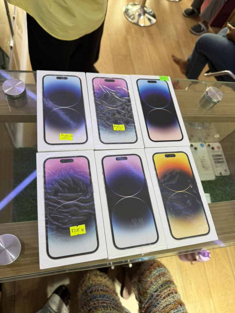 JCEE_COM's tweet photo. Super sharp active stock available now

16 Pro 256GB — 1,400,000
16 256GB — 1,080,000
16 128GB — 965,000
14 Pro Max 256GB — 935,000
14 Pro Max 512GB — 975,000

Jcee Communications
Suite BPS5, Old Banex Plaza, Opposite Jaiz Bank
Call/WhatsApp: 09072487780 https://t.co/U6VEyecQFB