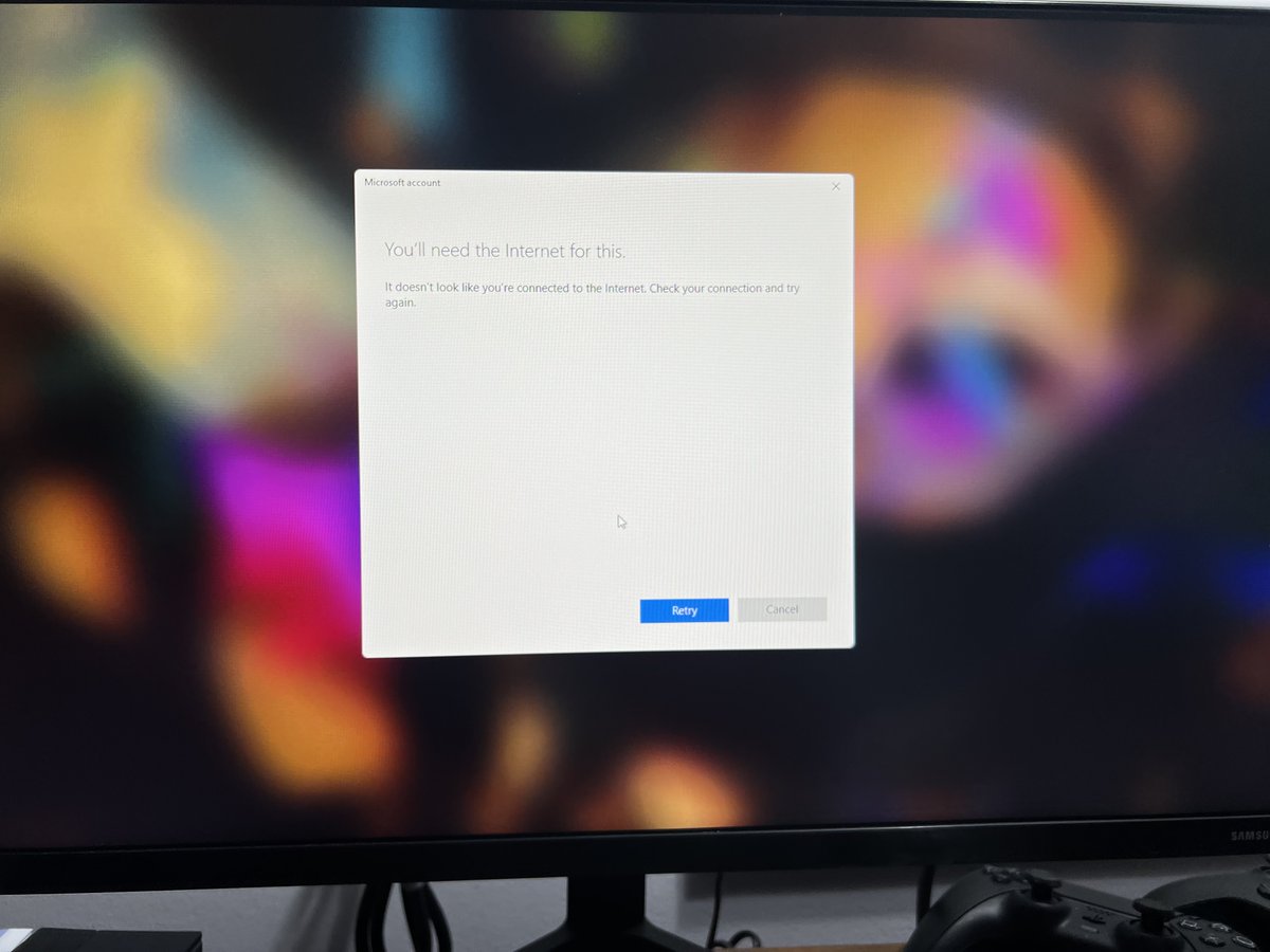 Piercinbullet's tweet photo. Quick question? How do I go pass this screen on a new board when windows recovery doesn’t work anymore. It’s asking for a pin or internet but there’s no option for neither. @JayzTwoCents https://t.co/dNP8bDa0s5