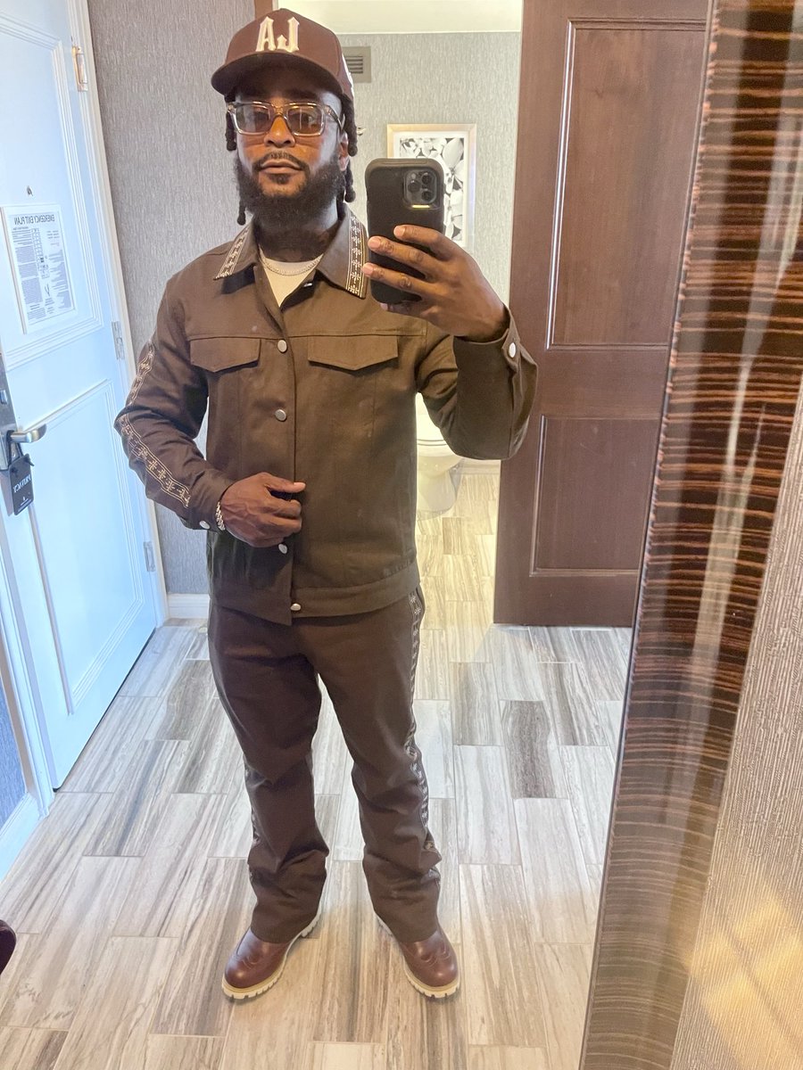 BabyItsWavey tweet media