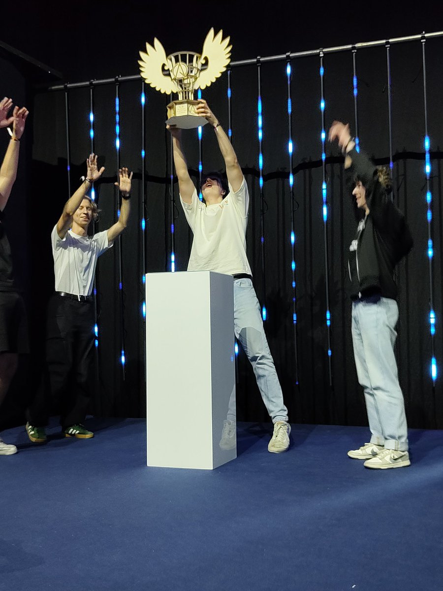 Domino Computer tweet media