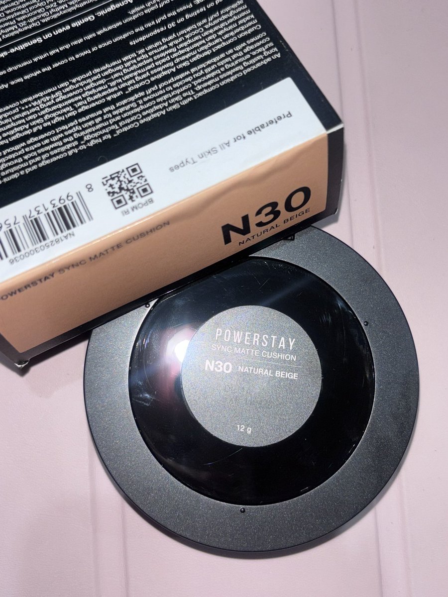 nikowru's tweet photo. WTS PRELOVED MAKE OVER POWERSTAY Sync Matte Cushion 
Shade N30 Natural Beige (exp 11/04/28)

150k only‼️

dom jaksel

#zonauang #preloved #wts #makeover #cushion wts wtb https://t.co/pQ3AaJbgUJ