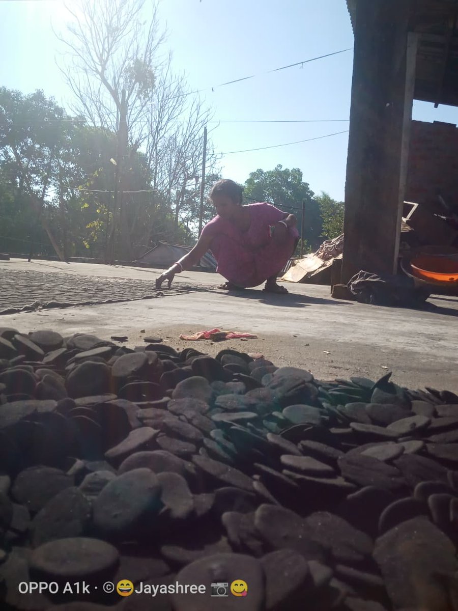 SULMTRIPURA's tweet photo. 🌿Story of Ramkrishna SHG, #Agartala
Soma Rani Sarkar from Amtali started an eco-friendly cow dung cake making business with a ₹30,000 loan.

With 1 year of effort, she now earns approx. ₹12,000/month and moves towards self-reliance 💪🌱
A true symbol of #NariShakti https://t.co/3PWTa1LNEF