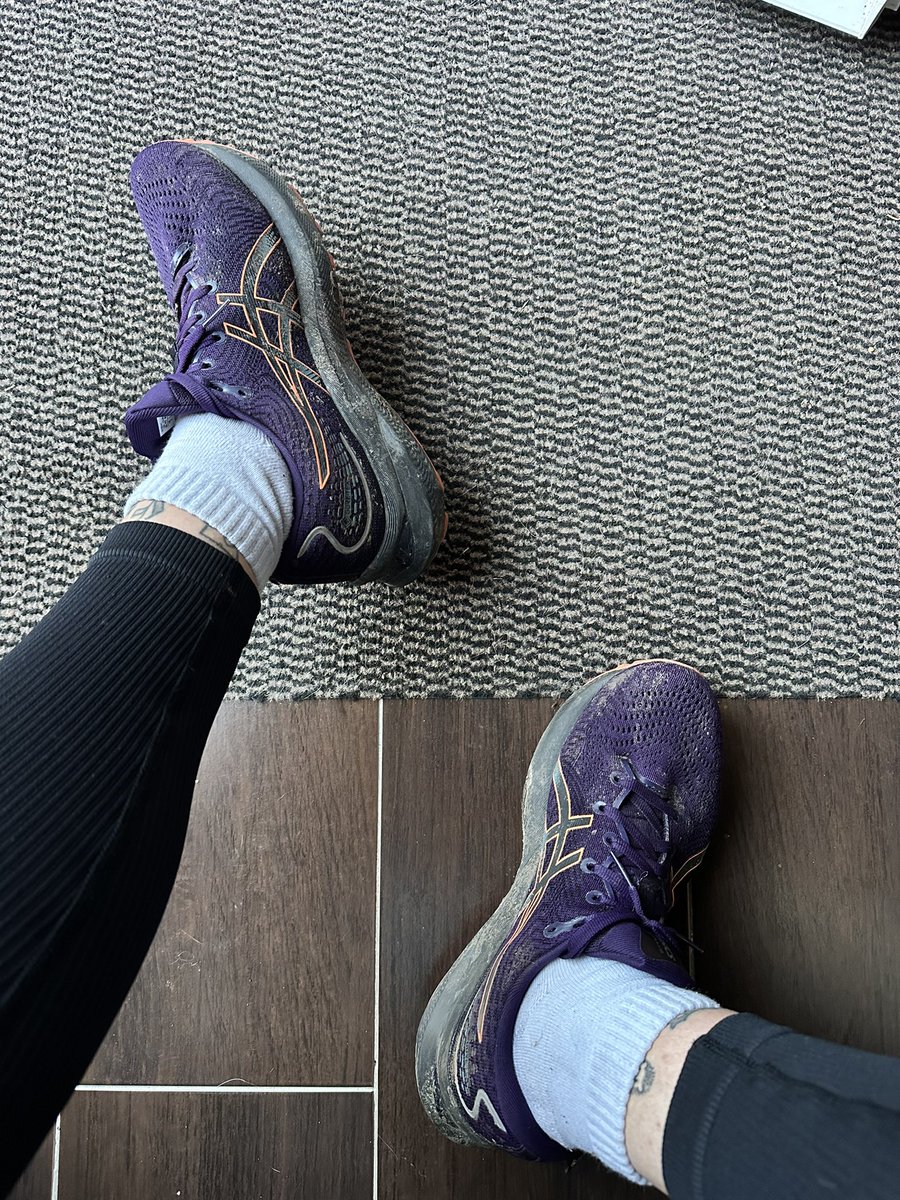 Never miss my me time in the gym 🏋️‍♀️ 
Wie ich es liebe, mich um mich selbst &amp; gleichzeitig um dein Näschen zu kümmern😏