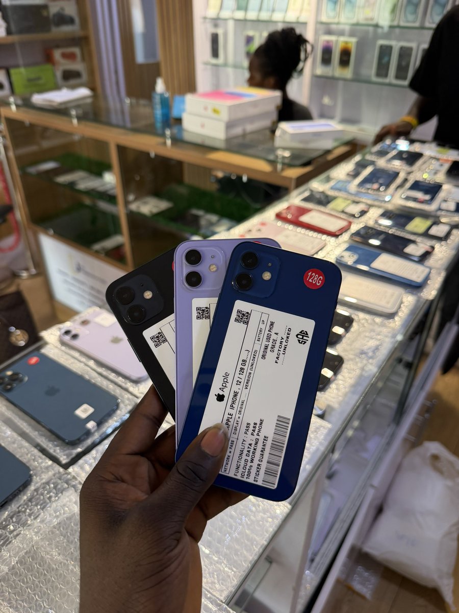 JCEE_COM's tweet photo. Discounted UK Used Prices

13 128GB — 440,000
13 256GB — 485,000
12 64GB — 290,000
12 128GB — 330,000

11 64GB — 245,000
11 128GB — 290,000

S10e — 160,000

Jcee Communications
Suite BPS5, Old Banex Plaza, Opposite Jaiz Bank
Call/WhatsApp: 09072487780 https://t.co/KzyVEUcB3i