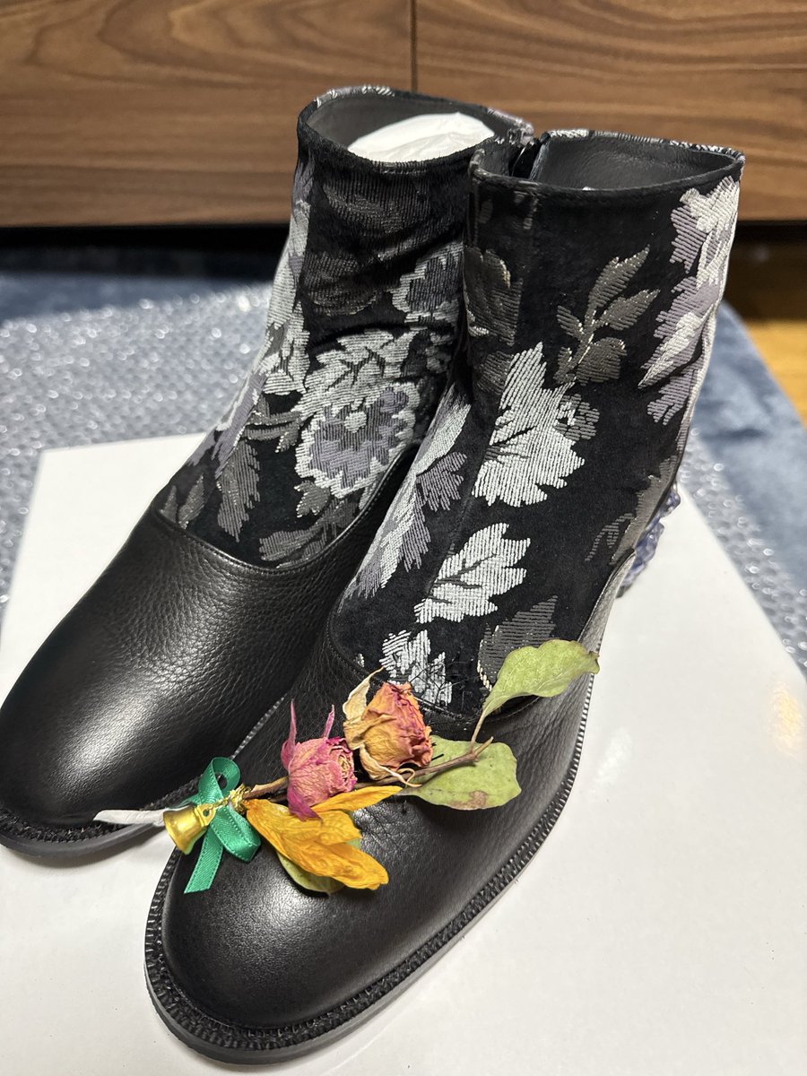 MABATAKI美雨 ミゼル Black x オーロラのような花束(みい) MABATAKI 美雨(マバタキミウ）