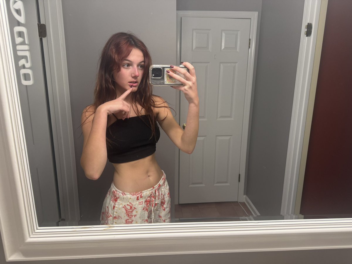 sami ✶⋆.˚ tweet media