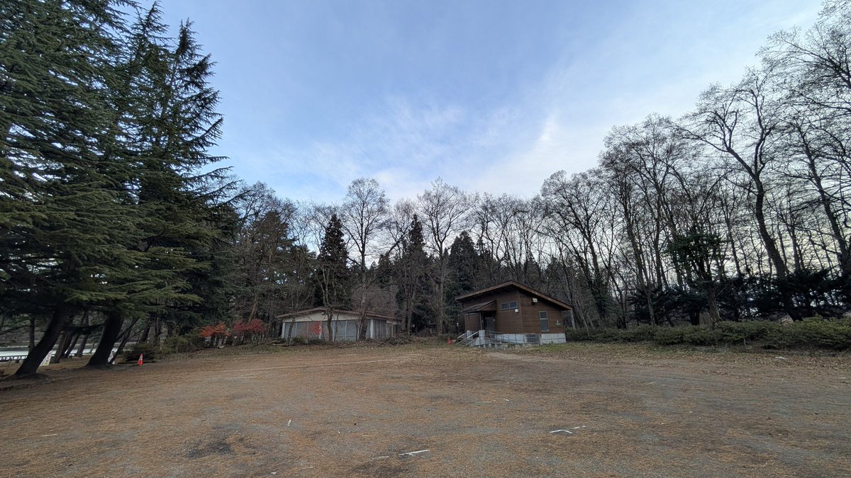 Nostalgia17_'s tweet photo. ごみ捨てついでに、今日の木崎湖キャンプ場👏

いよいよ冬を感じる風景に変わってきましたね❄️

今週中頃から雪が強くなるそうなので、これから先のシーズン来られる方は冬装備お忘れなく👊 https://t.co/s3dSTtOgIT