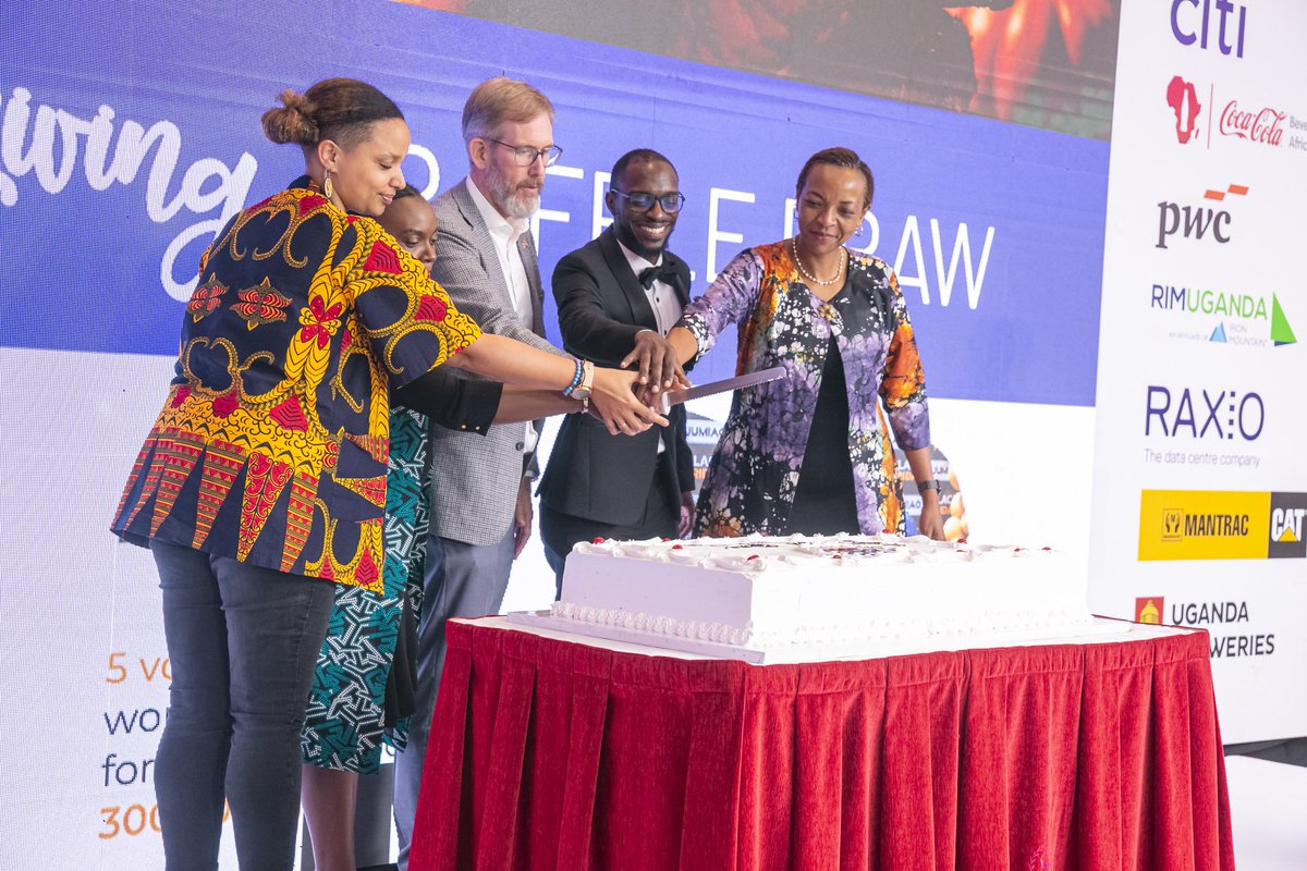 The cake cutting ceremony marked a special moment of unity and gratitude during our Thanksgiving Dinner.

The gesture perfectly captured the spirit of unity, appreciation, and partnership that defines our community.

#AmChamUg
#Thanksgiving2025