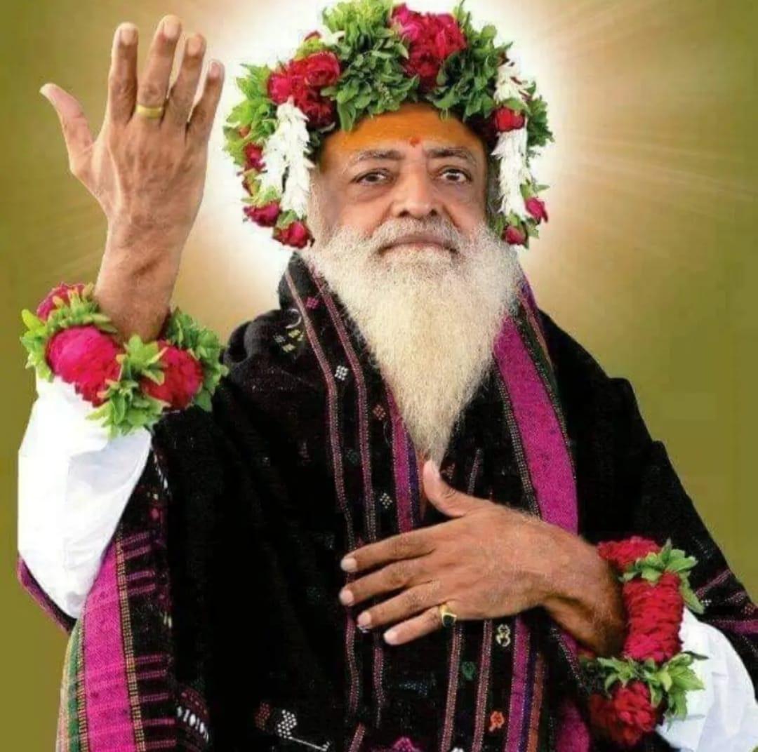 GovindevJi's tweet photo. @YssSpeaks 🌹🙏भगवदगीता🙏🌹
असंशयं महाबाहो मनो दुर्निग्रहं चलम्‌।
अभ्यासेन तु कौन्तेय वैराग्येण च गृह्यते॥
🌻🌱🌻
श्री भगवान बोले- हे महाबाहो! निःसंदेह मन चंचल और कठिनता से वश में होने वाला है। परन्तु हे कुंतीपुत्र अर्जुन! यह अभ्यास और वैराग्य से वश में होता है 35॥ https://t.co/OFG4yCwlEv