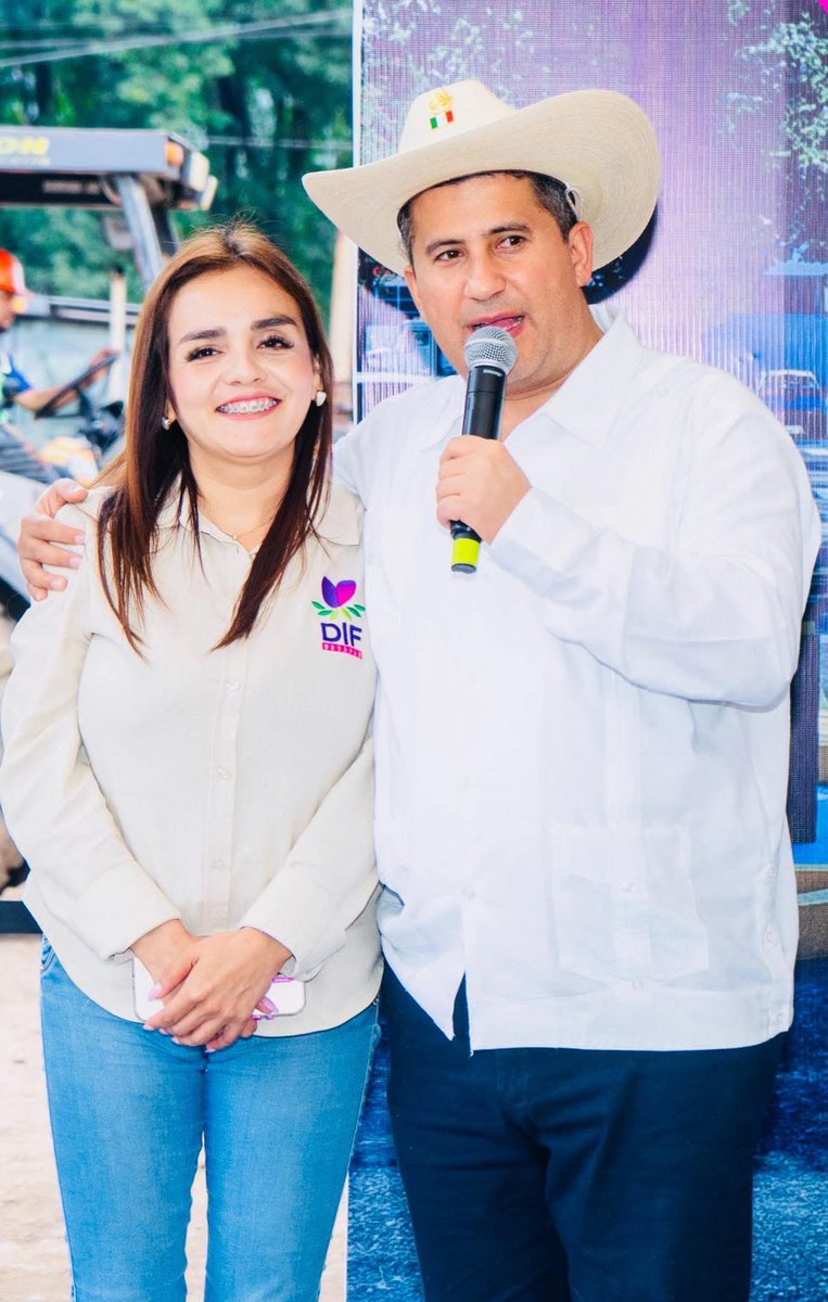 🇲🇽📣 Ojos en México 👇🏻 

📣TU LEGADO CONTINUARÁ, PESE A QUIEN LE PESE...

Durante estos días he recibido un sin fin de ataques hacia mi persona, mi familia, aún hacia mi amado Carlos que quiero que sepan que aunque él ya no pueda defenderse aquí estaré yo para hacerlo, y no