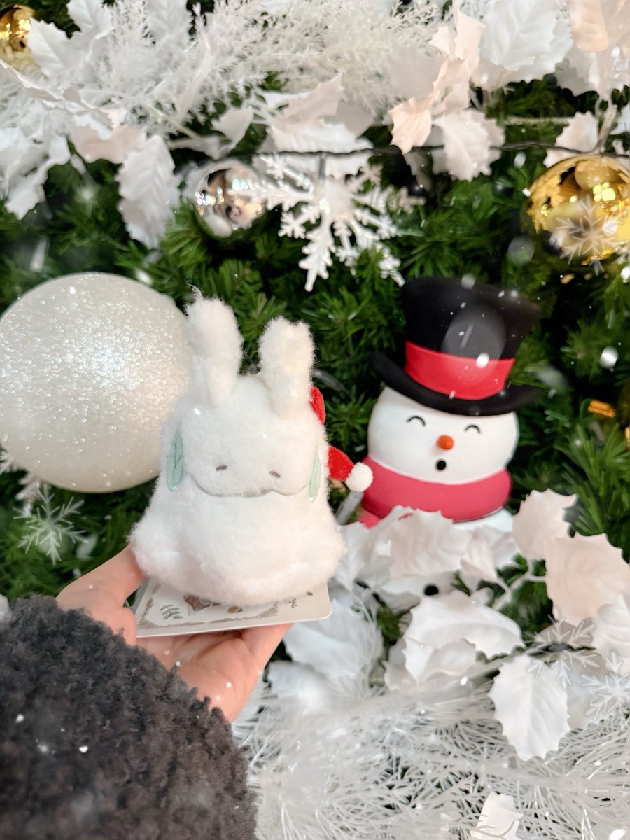 2C0r_1209's tweet image. 年末前ラストのコミュニティデイおつかれさまでした☕🫖𓈒𓏸
色違い背景ゲットできて良い締めくくりになりました🪽キラのツツケラ光りすぎて眩しい…！
雪だるまヌメラちゃん達とおつかれさま会も⛄️🎄❅⋆⁺
#ポケモンGO #PokémonGO