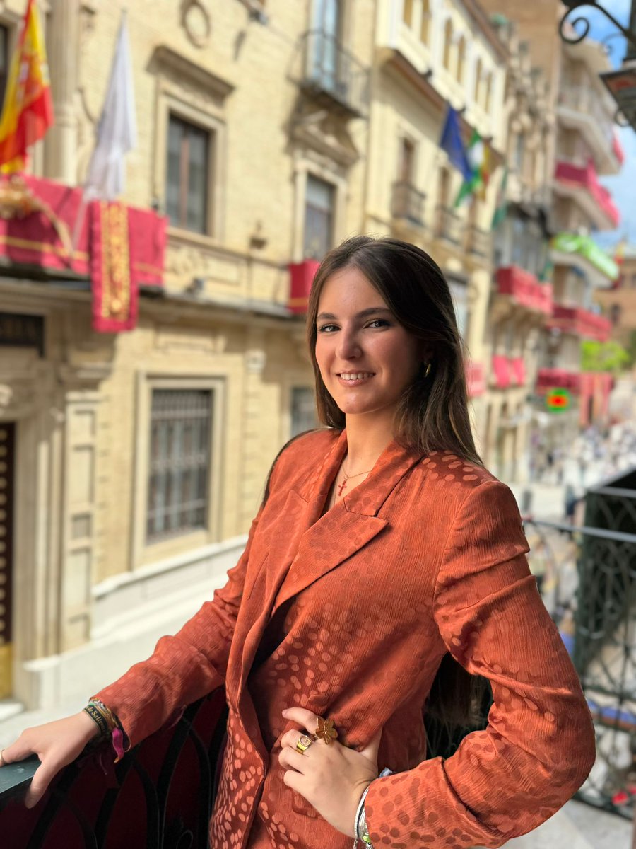 GRUPO JOVEN.
Con gran ilusión ha comenzado su andadura como Presidenta de nuestro Grupo Joven N.H.Dª. Gabriela Vázquez Morales.
Pedimos al Santísimo Cristo de la Vera+Cruz y a su Bendita Madre de la Soledad que iluminen y ayuden a esta joven y a todos los que conforman este grupo