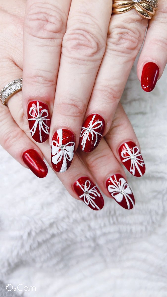 double00nail's tweet image. Soft Gel or Dipping Powder for a busy December? Both stay shiny through every event of the month ✨

Booking now: doubleoonailspa.com

#DippingPowder #SoftGel #coronanailsalon