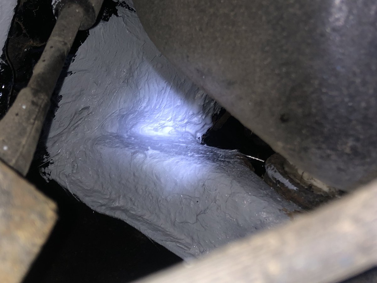 kilocchino's tweet image. リブロック！！

①左サイドシルの穴埋め
②左リアフェンダー内側の穴埋め
③メンバー左リア取り付け部の大穴埋め

すげーなー、こんなサクサク進むもん？