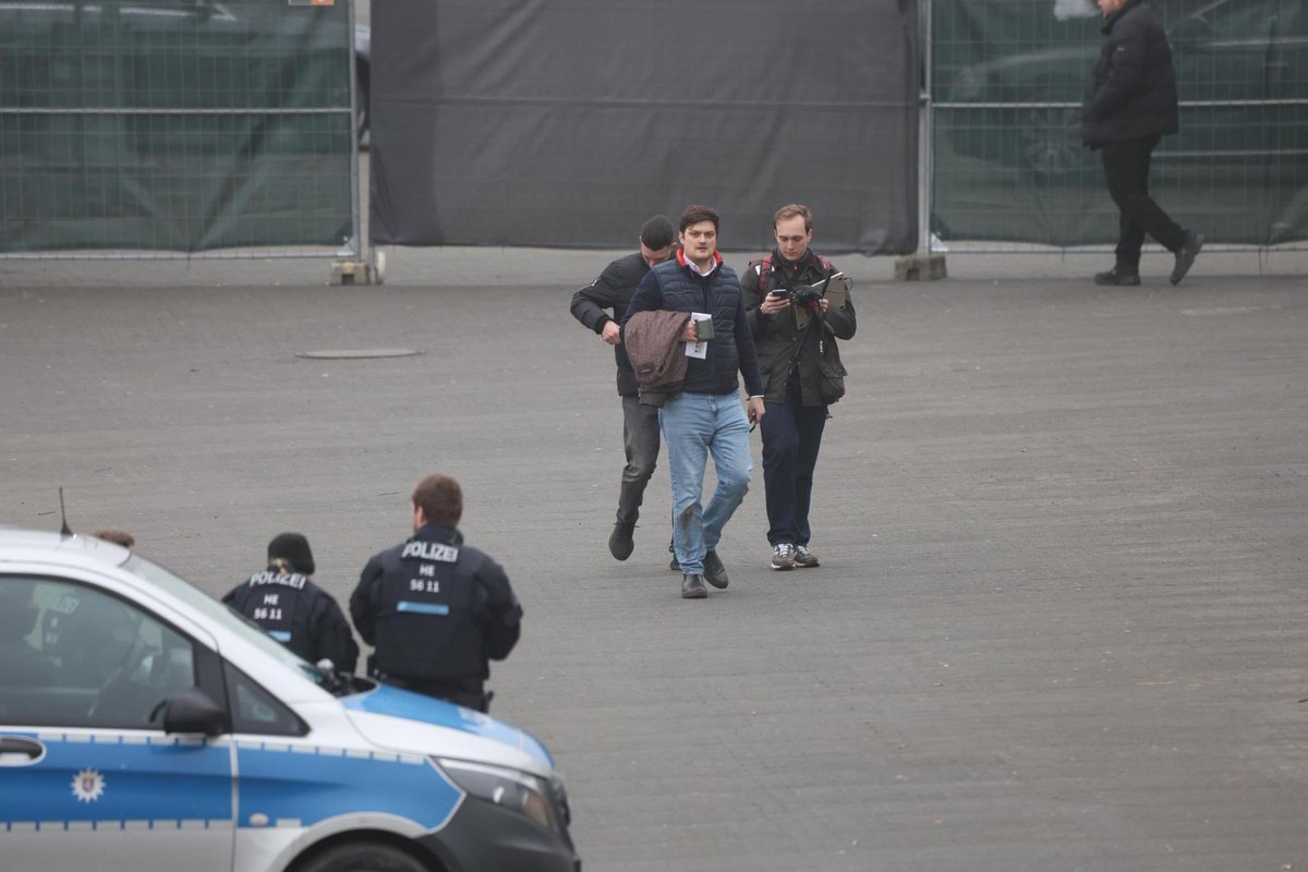 Tim Mönch tweet media