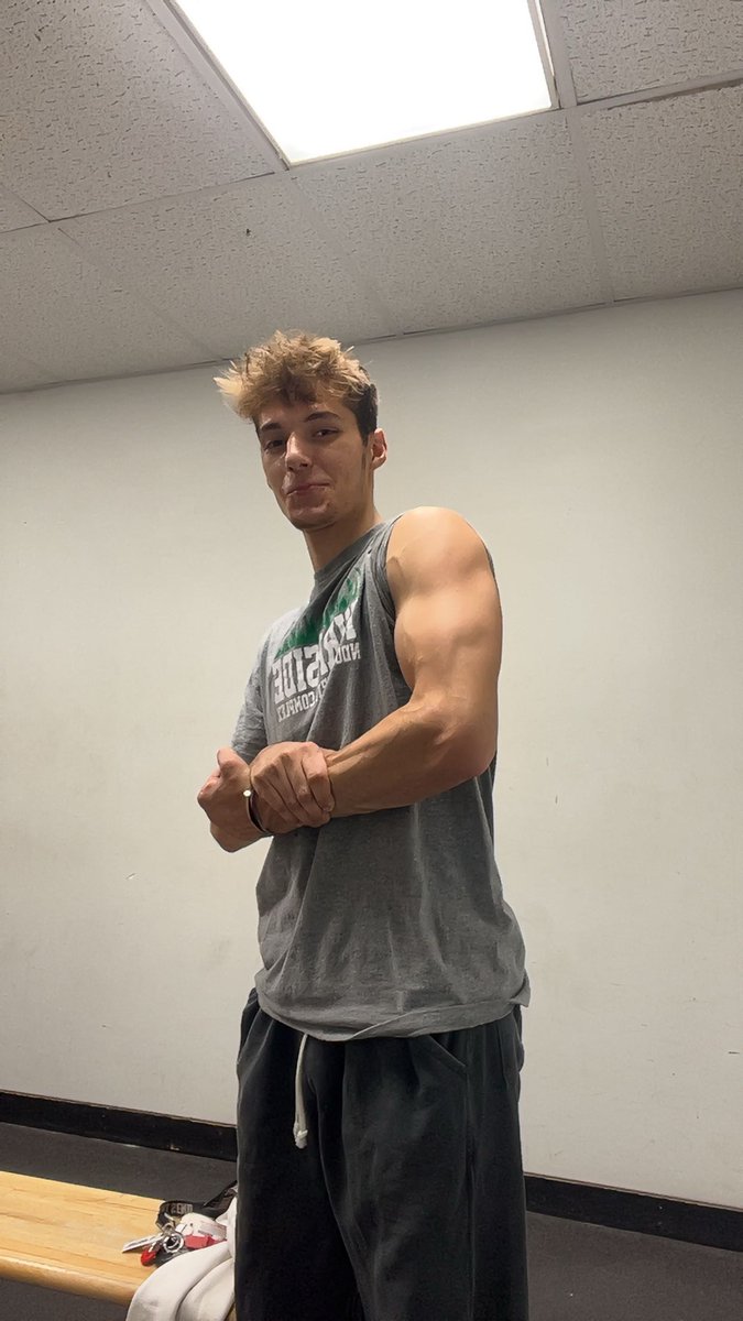 CashMasterRodd's tweet image. Leak. 
$end. 
$erve. 

Nothing better than waking up to $ilent $ends. 

@diamond__here @topalphamales @rt_feet @BetaBitch87 @master_updates