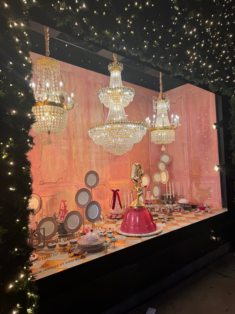 alisonrpalmer's tweet image. Good Morning, Happy Monday, December &amp;amp; Advent 🥰 #AlphabetChallenge #WeekWforWindows 🎄🪟