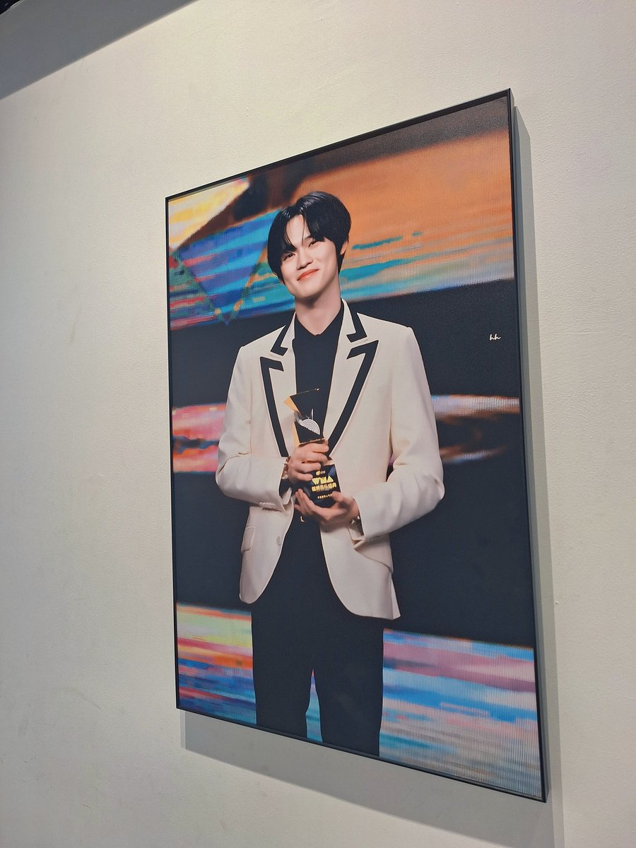 Ms. Zhong tweet media