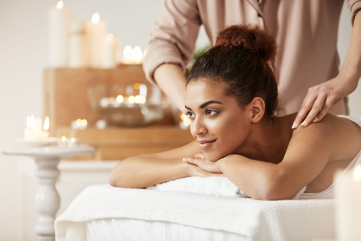 theelementsspa's tweet photo. The best part about getting a body massage at The Elements Spa 🌺 is that we have trained female therapists, drawing different body massage techniques from the world. 

Branches:
📞Kemps Corner- 7045354885
📞Goregaon East- 70454 37595
📞 Bandra - 88798 74804
📞Powai - 7718841040 https://t.co/oKiBNn50pi
