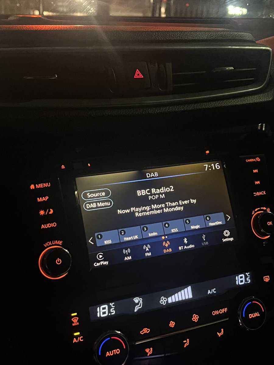 libs ✨ tweet media