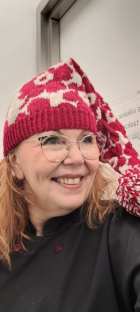 Luukku 1. 
Tonttulakkipäivä 
#munjoulukalenteri