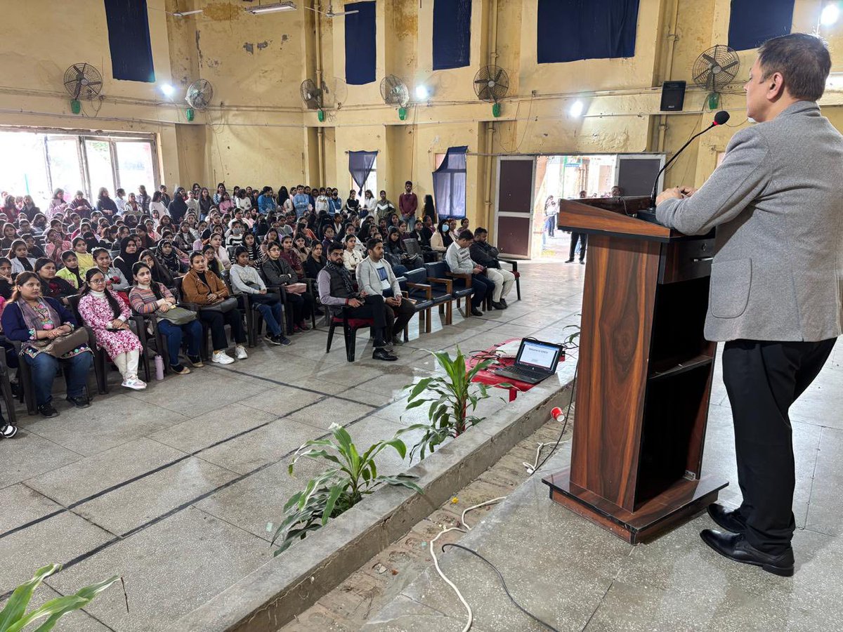 IGNOU_RCDelhi2's tweet image. Induction programme at LSC 29068 Kalindi college