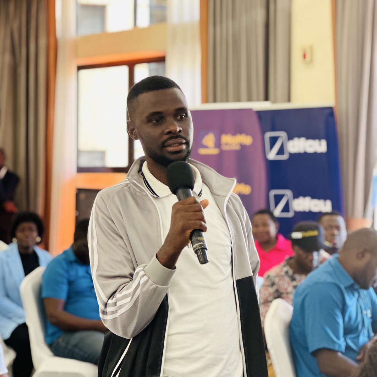 dfcugroup's tweet photo. Happening Now:

We are at the launch of the MoMo Agent Loans Marketplace, an exciting step forward in widening access to affordable digital credit for MoMo agents across Uganda.

We are proud to partner with @mtnmomoug to empower last-mile entrepreneurs.

#dfcuBusinessBanking https://t.co/czADxNp8MI