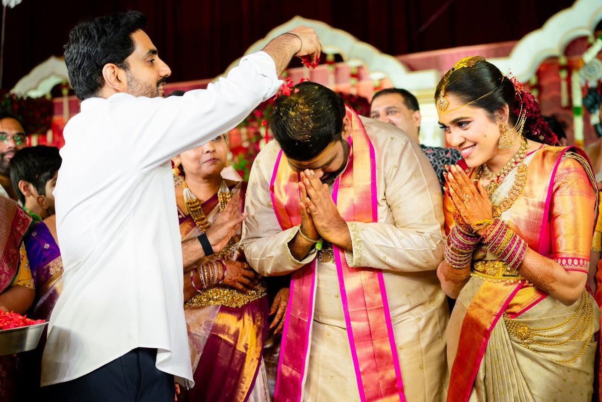 AppalaNaiduKe12's tweet image. Extending our warmest congratulations to our ITDP Vice President, Koushik Dammalapati , on his wedding. Wishing the couple a life filled with grace, prosperity, and timeless togetherness..!! 
#NaraLokesh #VijayChintakayala 
#iTDPforTDP #HOPEAGMT6816 #AndhraPradesh