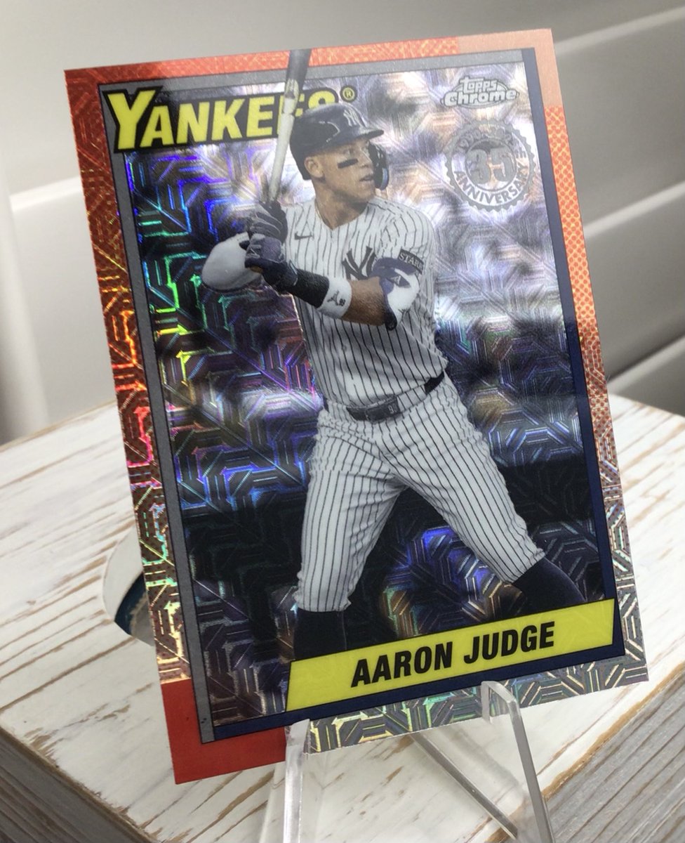 Second Giveaway: Just pulled 2025 Topps Update Series Aaron Judge 
#GIVEAWAY #AaronJudge #Yankees 
Like🗽Follow🗽Repost🗽
Comment 👨‍⚖️For  an  extra  entry