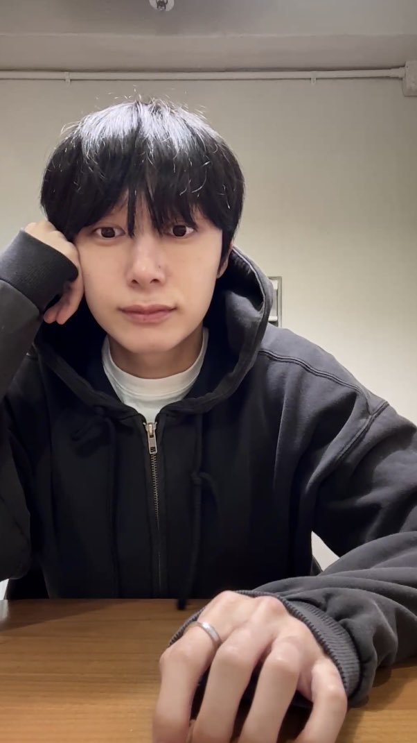 월요일 요정 왔더 ♡
🫳🏻🫳🏻🫳🏻🫳🏻🫳🏻🫳🏻🫳🏻🫳🏻🫳🏻🫳🏻🫳🏻