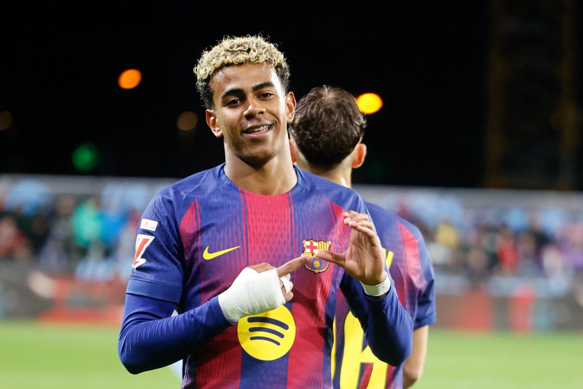 🎙️ Quel est votre super pouvoir ?

Lamine Yamal 🇪🇸 : « 𝗝’𝗔𝗜𝗠𝗘𝗥𝗔𝗜𝗦 𝗣𝗢𝗨𝗩𝗢𝗜𝗥 𝗖𝗛𝗔𝗡𝗚𝗘𝗥 𝗟𝗔 𝗝𝗢𝗨𝗥𝗡𝗘́𝗘 𝗗𝗘𝗦 𝗚𝗘𝗡𝗦. 🤩

Si quelqu'un est triste et vient au match, 𝗜𝗟 𝗠𝗘 𝗥𝗘𝗚𝗔𝗥𝗗𝗘 𝗝𝗢𝗨𝗘𝗥 𝗘𝗧 𝗦𝗔 𝗝𝗢𝗨𝗥𝗡𝗘́𝗘 𝗦’𝗔𝗠𝗘́𝗟𝗜𝗢𝗥𝗘