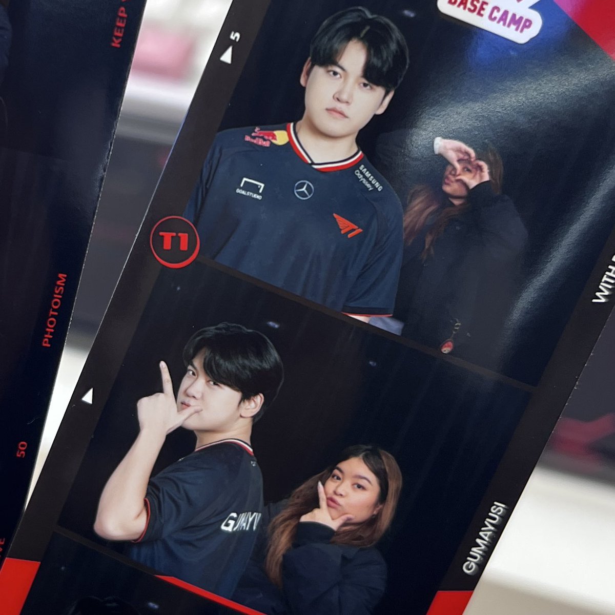 exolefirstclass tweet picture