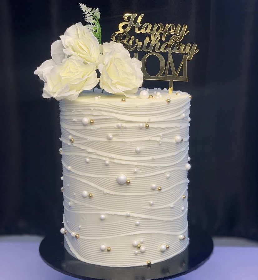 Kikiizkitchen's tweet image. Honeymoon don finish and we are back to business