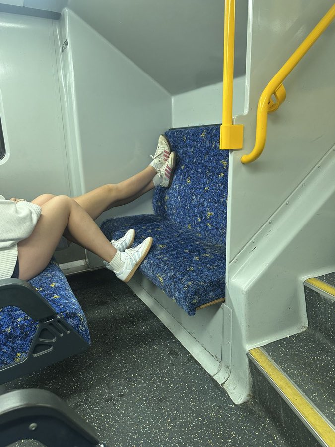 p_terg's tweet photo. @PrincessMattie1
@TinyButMighty17
From another train-user today
Serious #traincunts #AdventuresInCommuting https://t.co/WJnj0o92tH