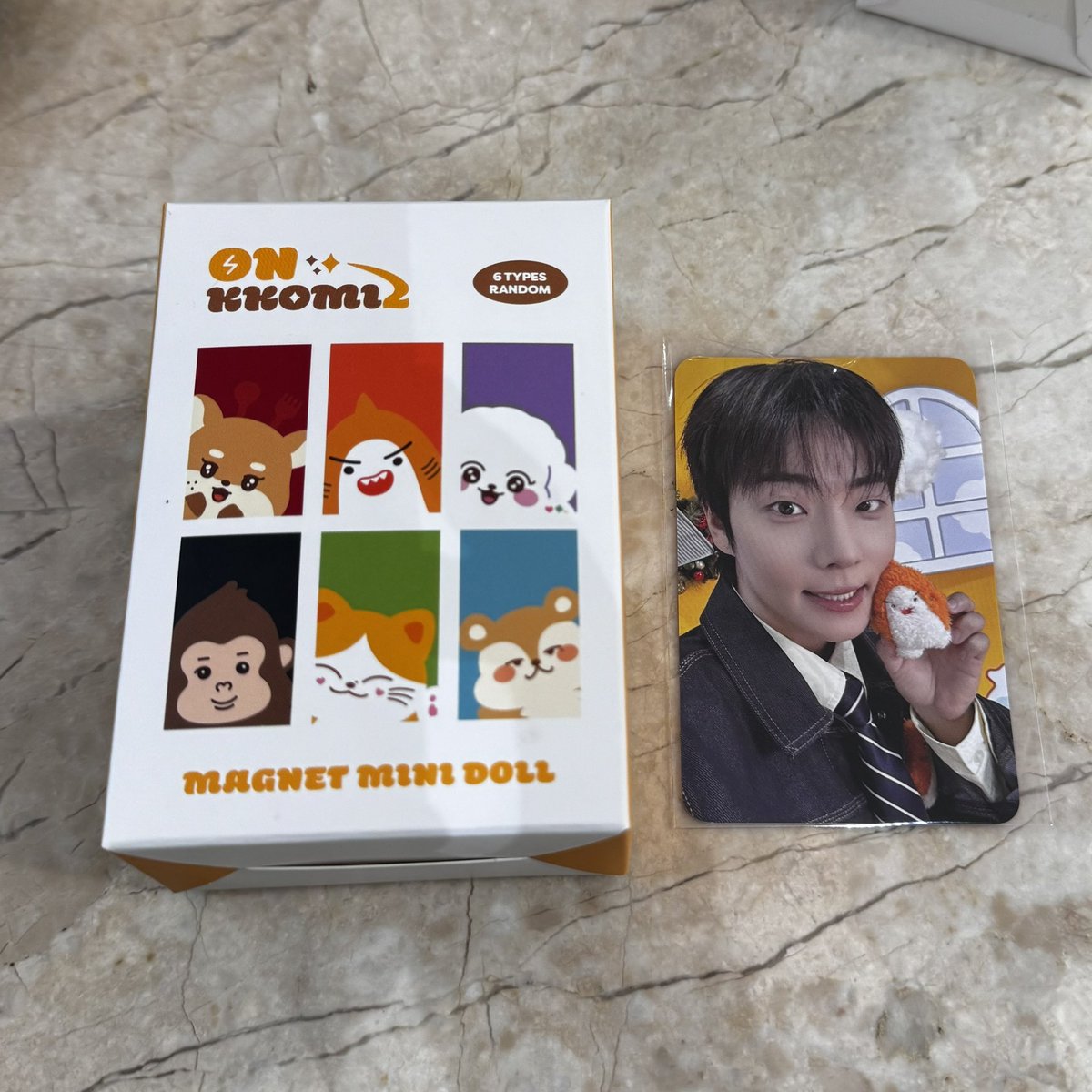 창프들에게 팁이 될까 싶어서ㅎㅎ

마그넷 인형 박스 뚱뚱한걸로 고르세요
티오니임