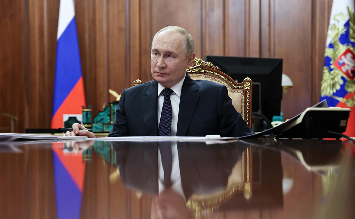 プーチンです。 プーチン大統領が、中国国民に対しロシアへの30日間のビザ免除入国を