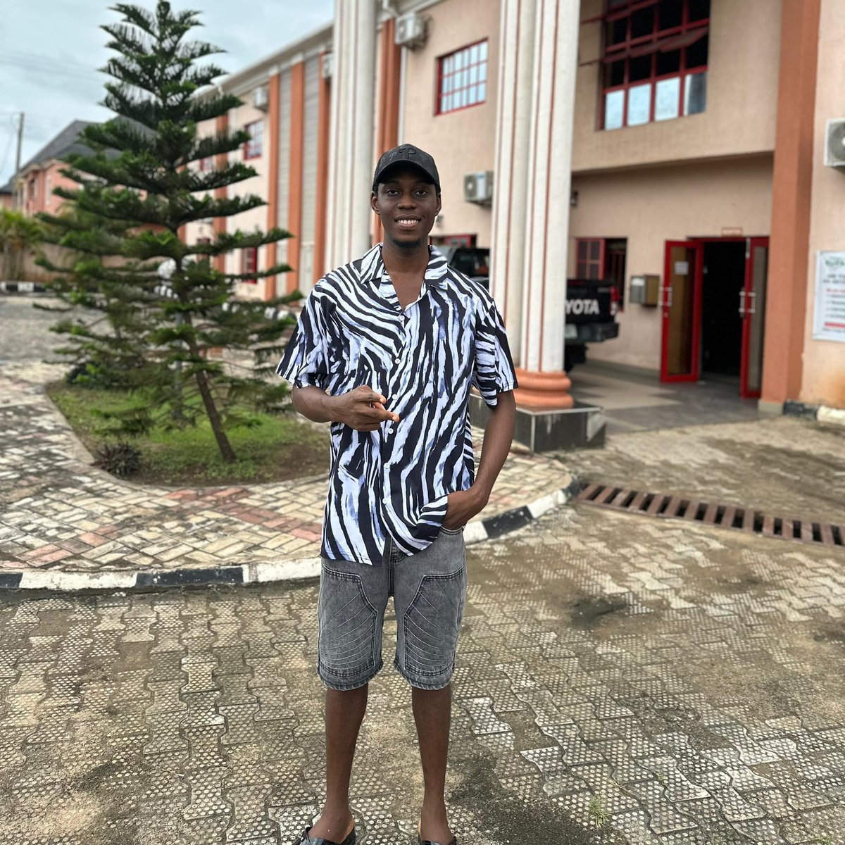 Naeche_1's tweet image. Hi 👋, 
I&apos;m Naeche and I build WordPress websites that work as hard as you do, fast, SEO-ready and designed to turn visitors into paying customers. 

#WordPressDeveloper #WebDesign #WordPress #SEO #DigitalMarketing 
#20DayswithWDN #20DaysTechWorkshop 

Here&apos;s how I can help you🧵