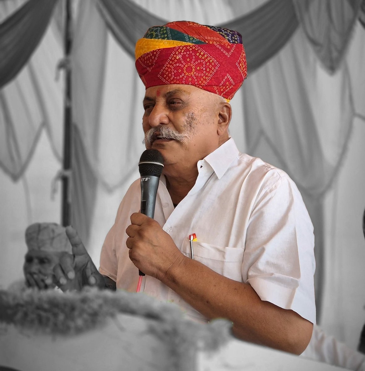 बायतु विधानसभा क्षेत्र से भाजपा प्रत्याशी रहे श्री बालाराम जी मूंढ को जन्मदिन की हार्दिक बधाई एवं शुभकामनाएं।

ईश्वर से आपके उत्तम स्वास्थ्य, यशस्वी व दीर्घायु जीवन की कामना करता हूँ!

<a href="/BaytuBalaram/">Bala Ram Choudhary</a>
#HappyBirthday