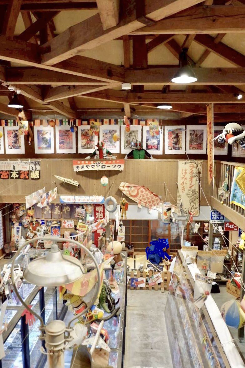 ミゼットオート3輪でV3と一緒に昭和に帰ってきた
豊後高田その3
#昭コス2025 #昭和の町
#駄菓子屋の夢博物館
カメラ📸＠sonjin4545new 
V3 <a href="/PNWmrnUzf58yBkE/">桜島イチゴ</a>