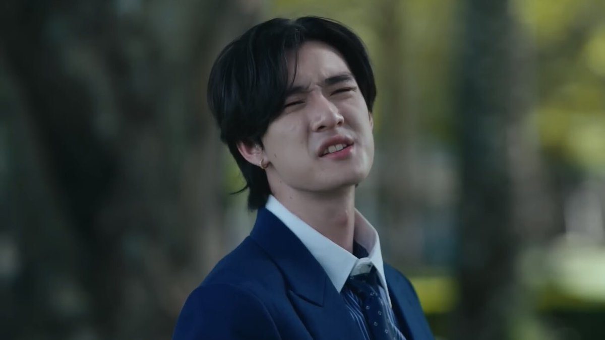 teevithe's tweet image. TEE’S ICONIC FACE &amp;gt;______&amp;lt;