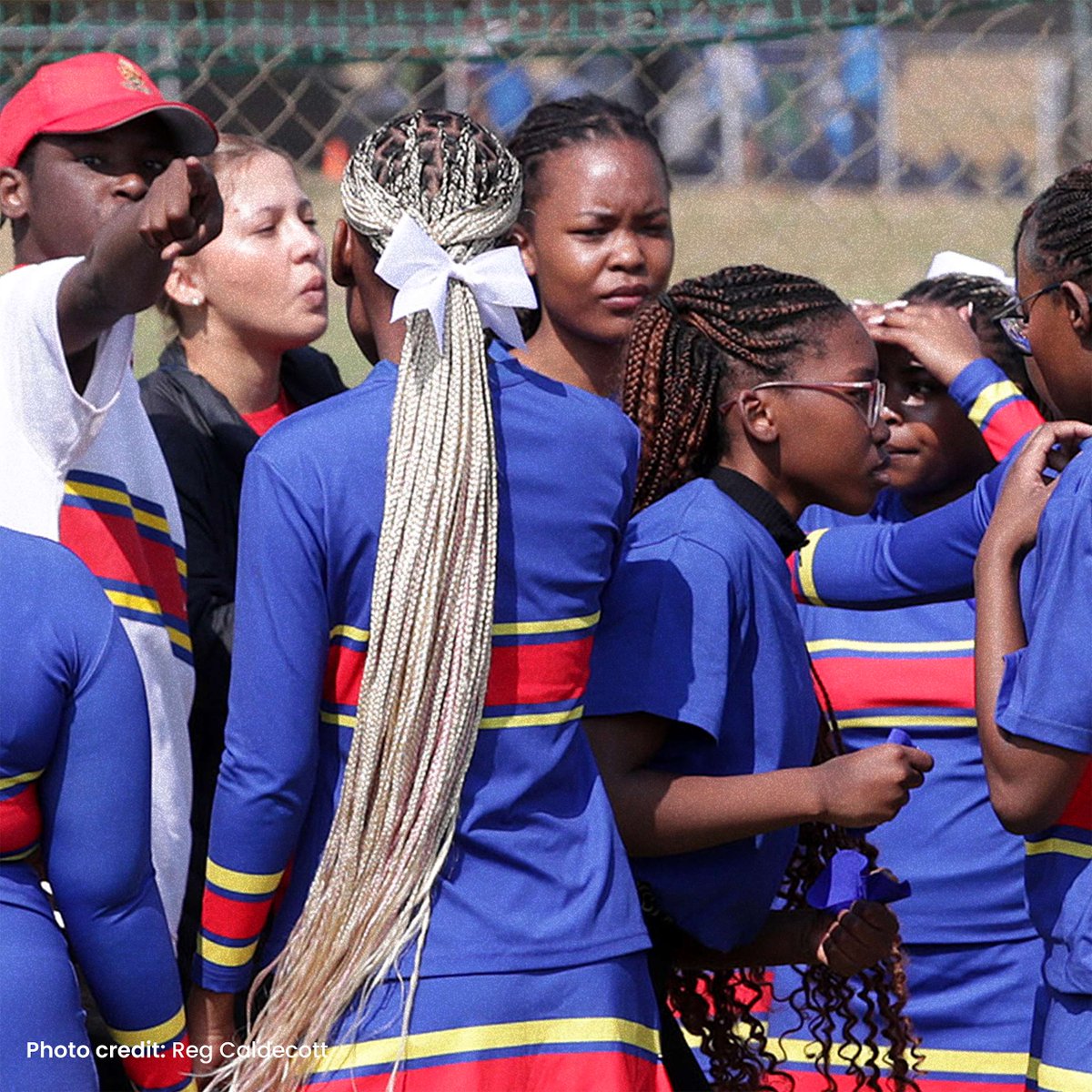 TuksSport's tweet image. The art of cropping photos 𝘅 #TuksCheerleading Edition 🎞️🪩

#TuksSport | #Elevate2Greatness ⭐️💡